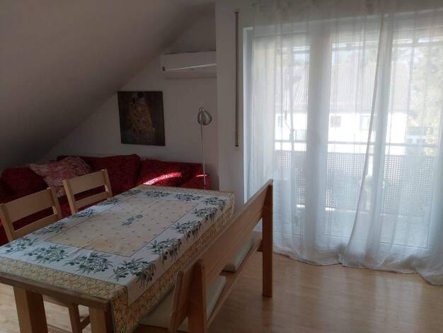 Wohnung zur Miete Wohnen auf Zeit 1.650 € 3 Zimmer 65 m² frei ab sofort Reinhausen Regensburg 93059