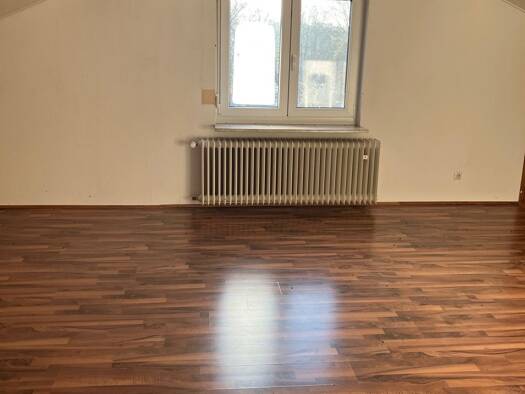 Wohnung zur Miete 400 € 3 Zimmer 70 m² Geschoss 1/2 frei ab sofort Hirschwald 14 Hirschwald Ensdorf 92266