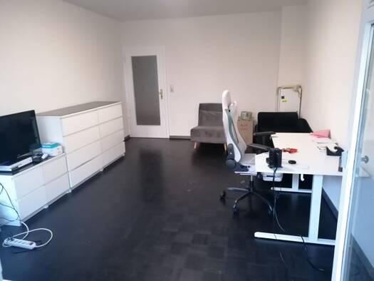 WG-Zimmer zur Miete 1.200 € 1,5 Zimmer 58 m² Geschoss 1/4 frei ab sofort Niederrad Frankfurt am Main 60528