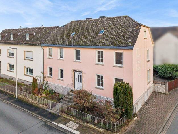 Einfamilienhaus zum Kauf 165.000 € 6 Zimmer 119,9 m² 322 m² Grundstück Birlenbach 65626