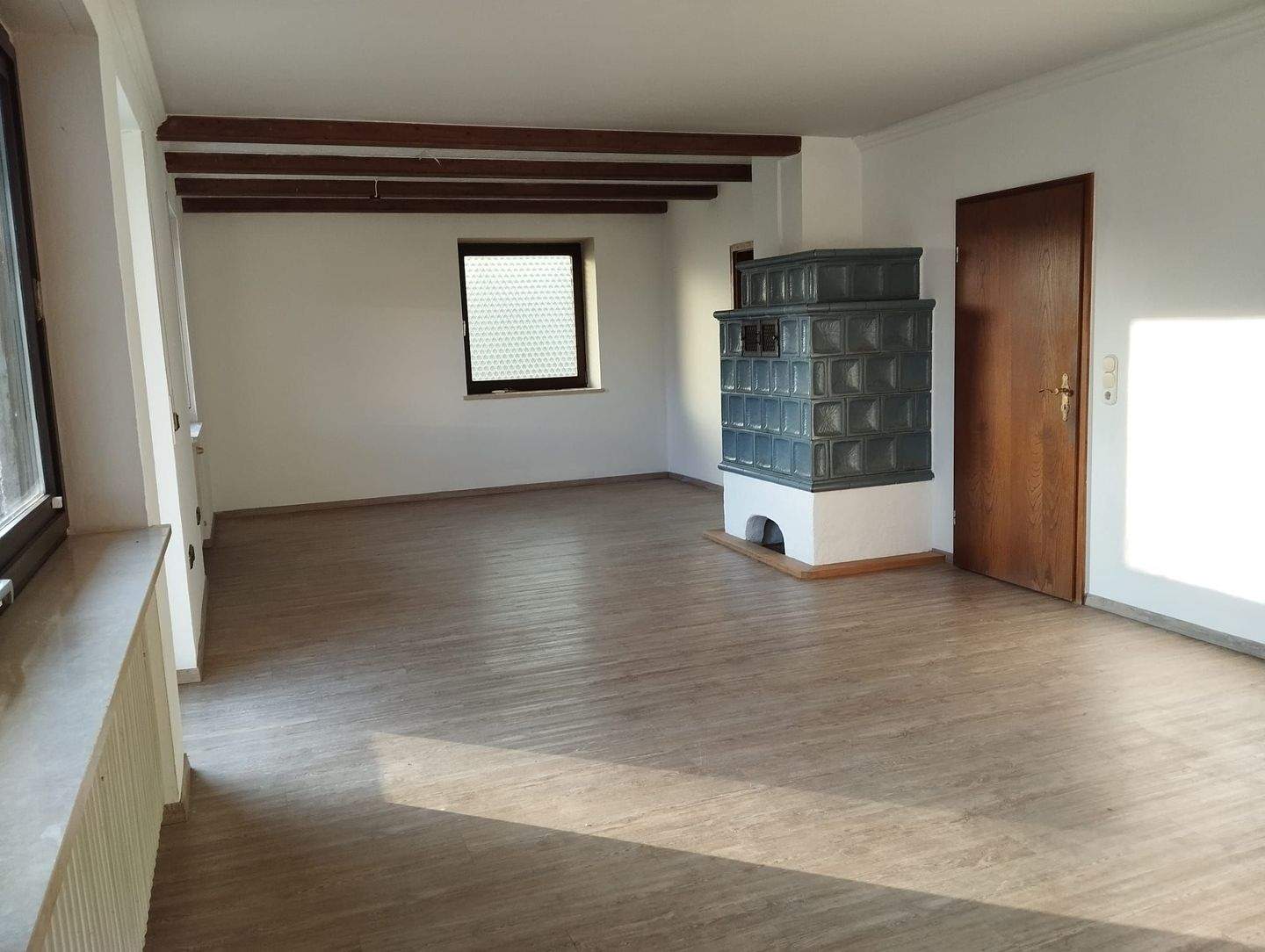 Immobilie in Mauern - Großzügiges EFH mit eingewachsenem Garten in schöner, ruhiger Lage - Bild 3