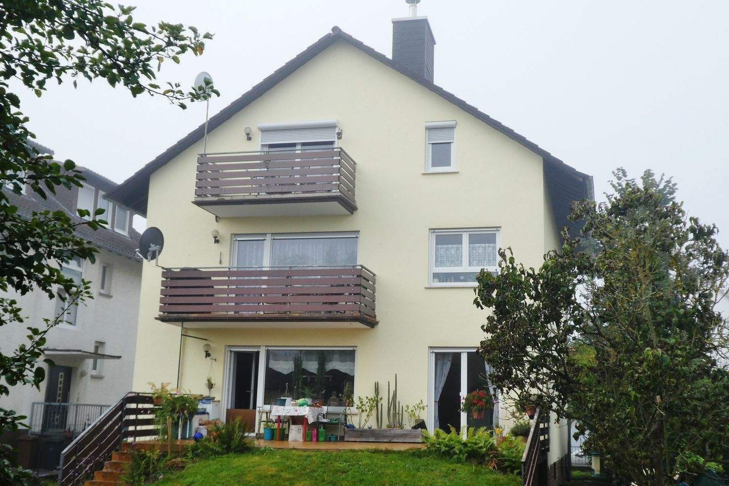 Immobilie in Mühlheim am Main - GANESHA-IMMOBILIEN...gepflegtes 3-Familienwohnhaus in guter Lage zu verkaufen ! - Bild 0