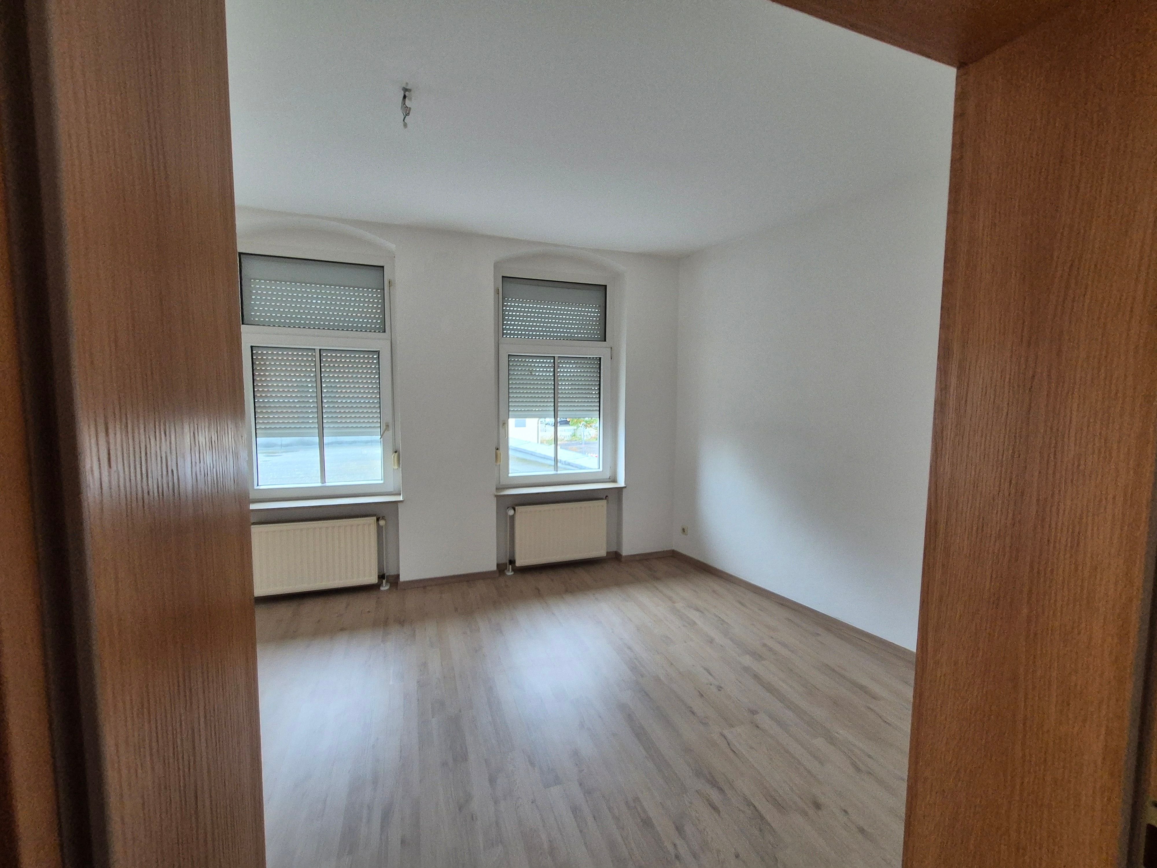 Wohnung zur Miete 315 € 2 Zimmer 51 m²<br/>Wohnfläche 1.<br/>Geschoss ab sofort<br/>Verfügbarkeit Zeitz Zeitz 06712