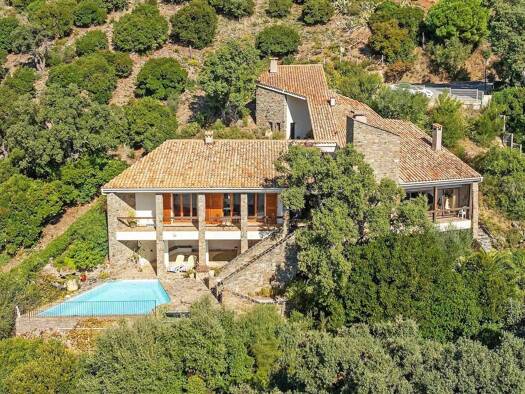 Einfamilienhaus zum Kauf 2.490.000 € 188 m² 1.750 m² Grundstück Sud LE LAVANDOU 83980