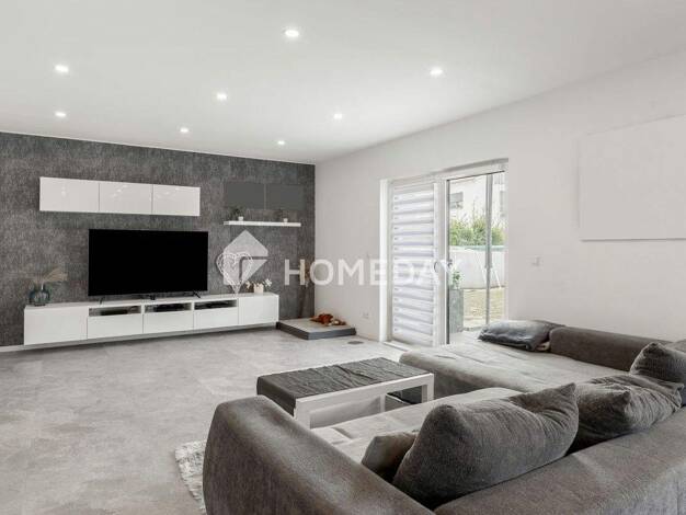 Einfamilienhaus zum Kauf 650.000 € 6 Zimmer 168 m² 501 m² Grundstück Unterpleichfeld 97294