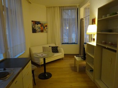 Wohnung zur Miete Wohnen auf Zeit 790 € 1 Zimmer 24 m² frei ab 15.12.2024 Rathaus Stuttgart-Mitte 70182