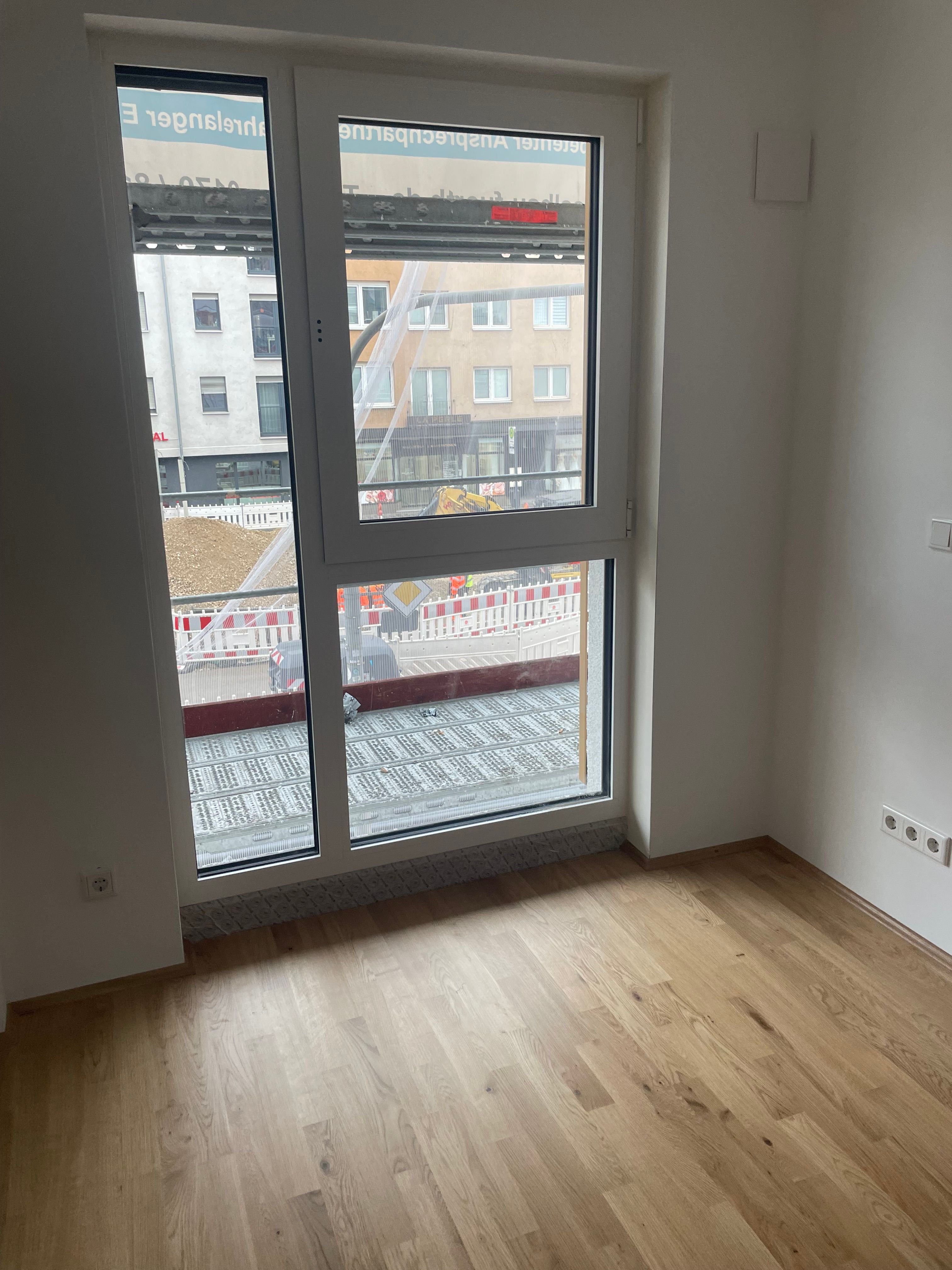 Wohnung zur Miete 700 € 1,5 Zimmer 35 m²<br/>Wohnfläche 1.<br/>Geschoss 01.01.2025<br/>Verfügbarkeit Bayreuther Straße 22 Wöhrd Nürnberg 90489