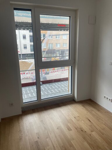 Wohnung zur Miete 700 € 1,5 Zimmer 35 m² 1. Geschoss frei ab 01.01.2025 Bayreuther Straße 22 Wöhrd Nürnberg 90489