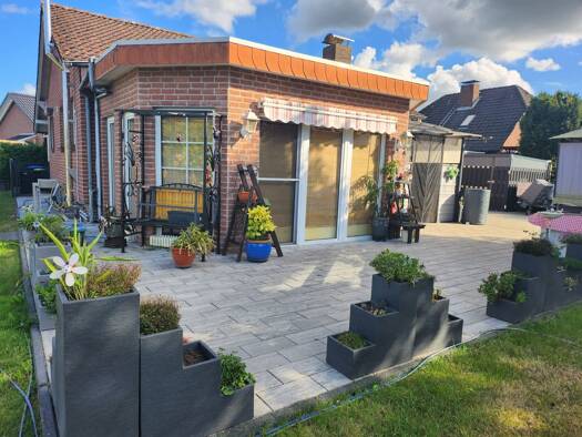 Bungalow zum Kauf provisionsfrei 295.000 € 3 Zimmer 95 m² 1.279 m² Grundstück frei ab 01.05.2026 Bodenteich Bad Bodenteich 29389