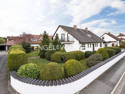Haus zur Miete 1.980 € 7 Zimmer 206 m² Großenseebach 91091