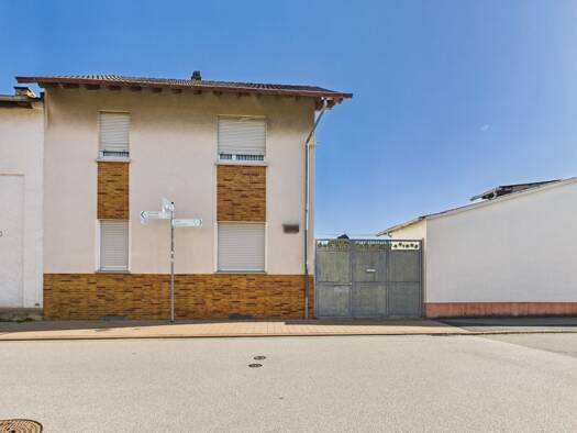 Haus zum Kauf 249.000 € 7 Zimmer 150 m² 313 m² Grundstück Wöllstein 55597