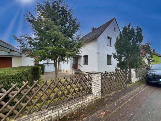 Einfamilienhaus zum Kauf 336.000 € 4,5 Zimmer 102 m² 374 m² Grundstück Zeitlarn 93197