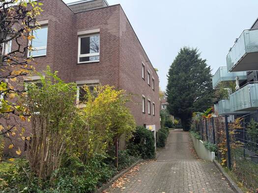 Tiefgarage zur Miete provisionsfrei 90 € Lokstedt Hamburg 22529