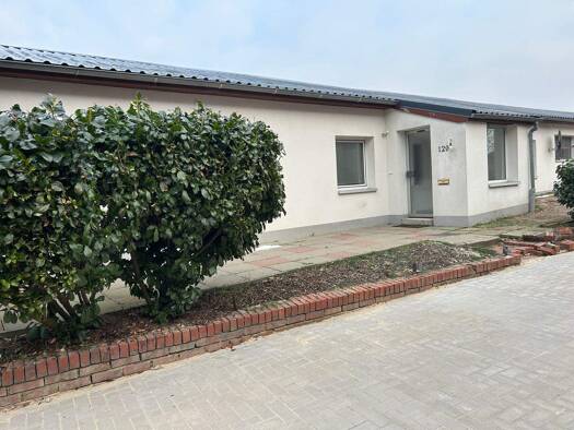 Einfamilienhaus zur Miete 1.250 € 5 Zimmer 120 m² Hamburger Straße 129 Henstedt-Ulzburg 24558