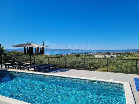 Villa zum Kauf 1.400.000 € 4 Zimmer 200 m² Split 21000