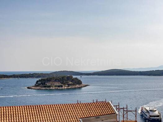 Wohnung zum Kauf 1.150.000 € 3 Zimmer 114 m² Hvar