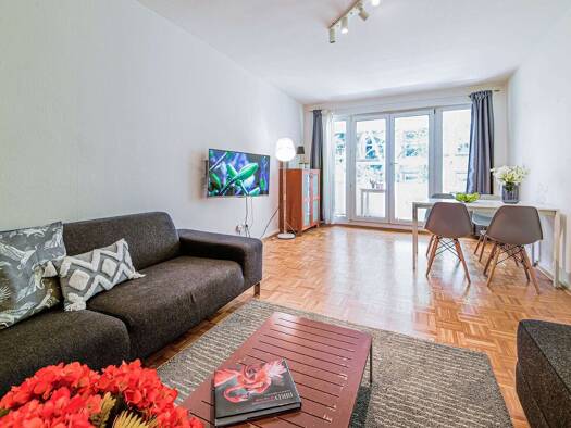 Wohnung zur Miete 1.650 € 2 Zimmer 66 m² 1. Geschoss frei ab 01.05.2026 Ostend Frankfurt am Main 60316