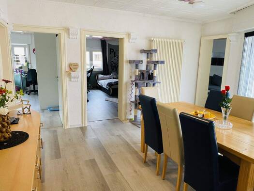 Mehrfamilienhaus zum Kauf als Kapitalanlage geeignet 549.000 € 10 Zimmer 204,9 m² 372 m² Grundstück Osthofen 67574