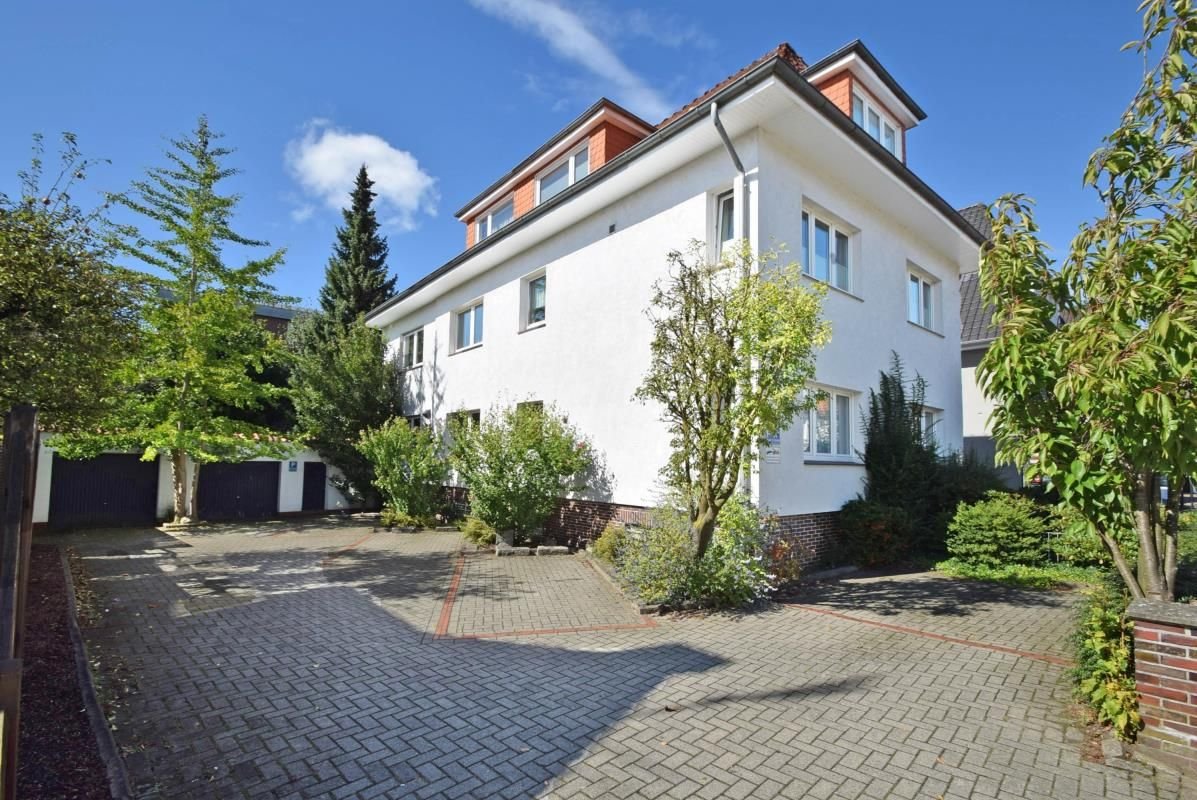 Mehrfamilienhaus zum Kauf 869.000 € 7 Zimmer 212,3 m²<br/>Wohnfläche 778 m²<br/>Grundstück Nedderend Oldenburg 26121