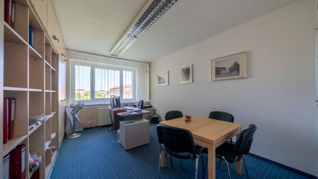 Büro zur Miete provisionsfrei 2.295 € 11 Zimmer 286,5 m² Bürofläche Reutershagen Rostock 18069