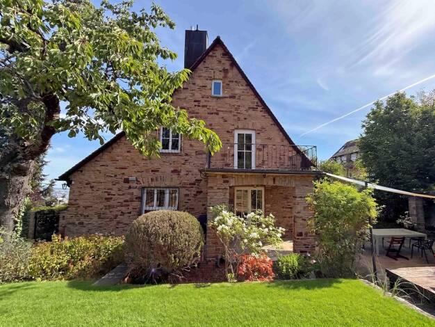 Einfamilienhaus zur Miete 5.500 € 8 Zimmer 290 m² 1.248 m² Grundstück frei ab 01.09.2026 Degerloch Stuttgart 70597