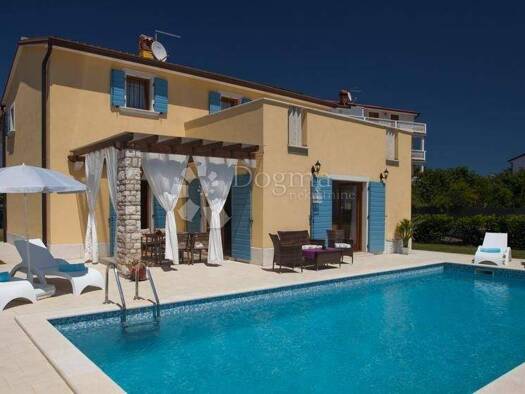 Haus zur Miete 1.833 € 5 Zimmer 150 m² Centar, Luka, Finida