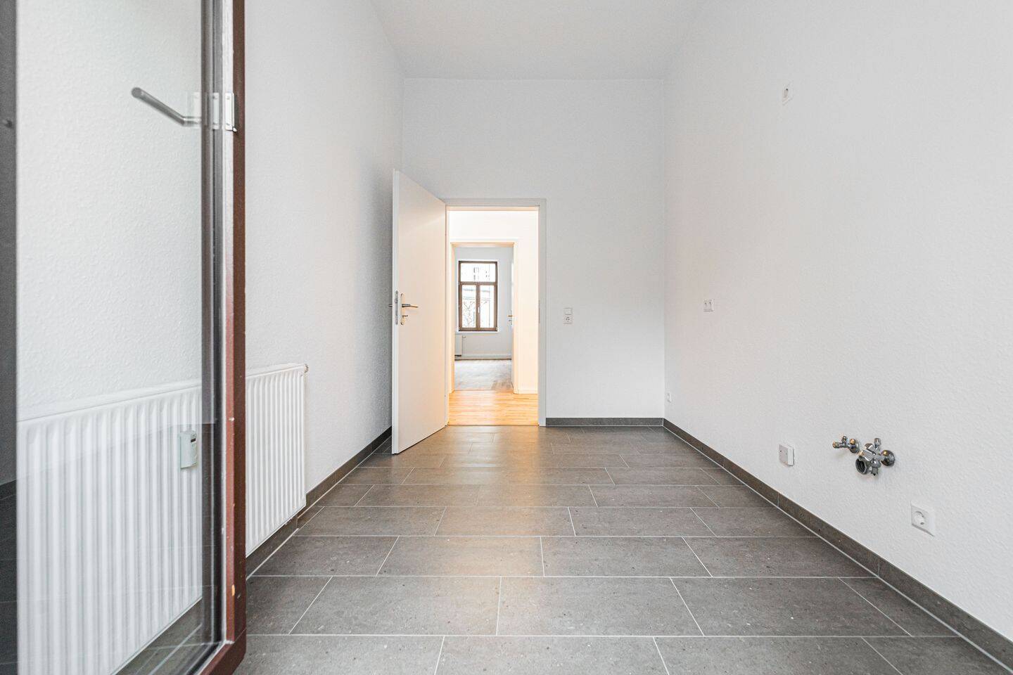 Großzügige 3-Zimmer-Wohnung im Erdgeschoss mit Süd-Balkon – Wolfener Straße 2, 4155 Leipzig – Vorschaubild 8