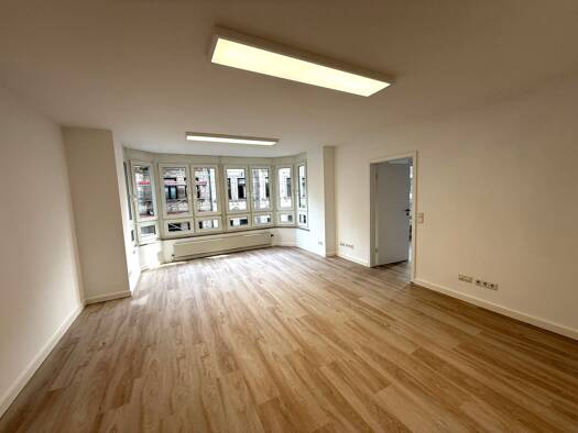 Bürogebäude zur Miete 1.440 € 5 Zimmer 160 m² Bürofläche Theresienstraße Innenstadt Fürth 90762