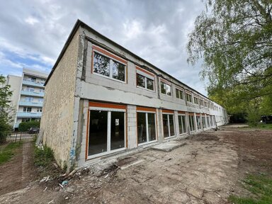 Mehrfamilienhaus zum Kauf provisionsfrei 650.000 € 20 Zimmer 1.184 m² 1.656 m² Grundstück Sanddornweg 14 Nördliche Neustadt Halle 06112