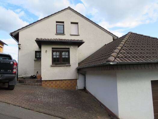 Einfamilienhaus zum Kauf provisionsfrei 150.000 € 10 Zimmer 175 m² 723 m² Grundstück Am Sperlingskopf 6 Philippsthal Philippsthal 36269
