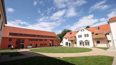 Wohnung zum Kauf 160.000 € 2 Zimmer 58,1 m² Dachgeschoss, 2. Geschoss Gohlis Dresden 01156