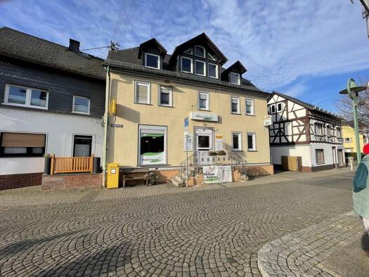 Gewerbeobjekt zum Kauf als Kapitalanlage geeignet 311.000 € 8 Zimmer 325 m² 310 m² Grundstück Miehlen 56357