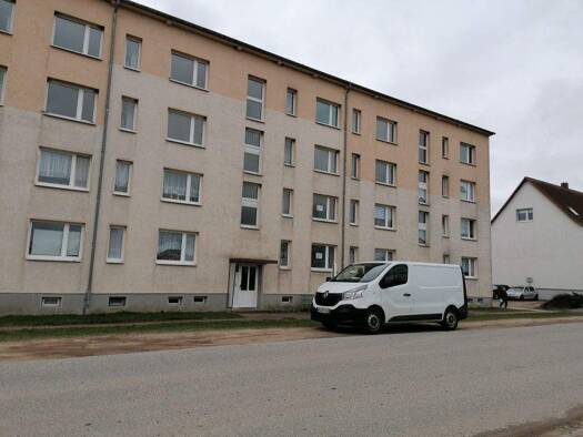 Wohnung zur Miete 270 € 3 Zimmer 67,7 m² frei ab sofort Ballin Lindetal 17349