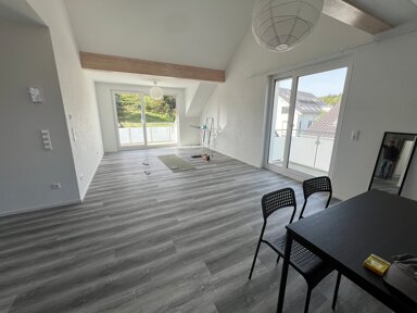 Wohnung zur Miete 1.870 € 3,5 Zimmer 90 m² frei ab sofort Dettingen Konstanz 78465