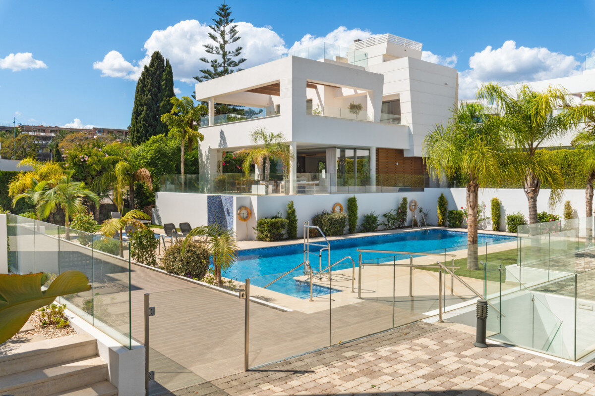 Villa zum Kauf 2.695.000 € 6 Zimmer 397 m²<br/>Wohnfläche 561 m²<br/>Grundstück San Pedro de Alcantara 29670