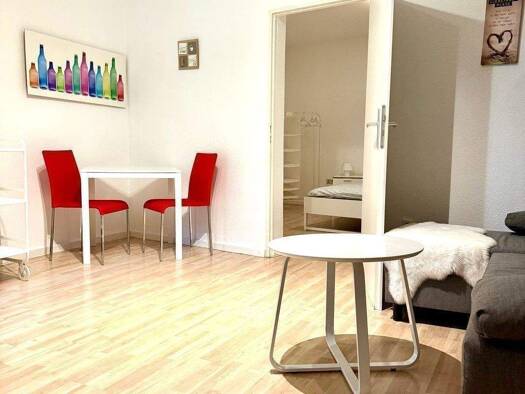 Wohnung zur Miete 580 € 2 Zimmer 45 m² 2 Geschosse frei ab sofort Kaiserplatz 2 Südstadt Fürth 90763