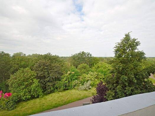 Wohnung zur Miete 650 € 5 Zimmer 100,8 m² 6. Geschoss Am Hohen Ufer 38 Silberhöhe Halle (Saale) 06132