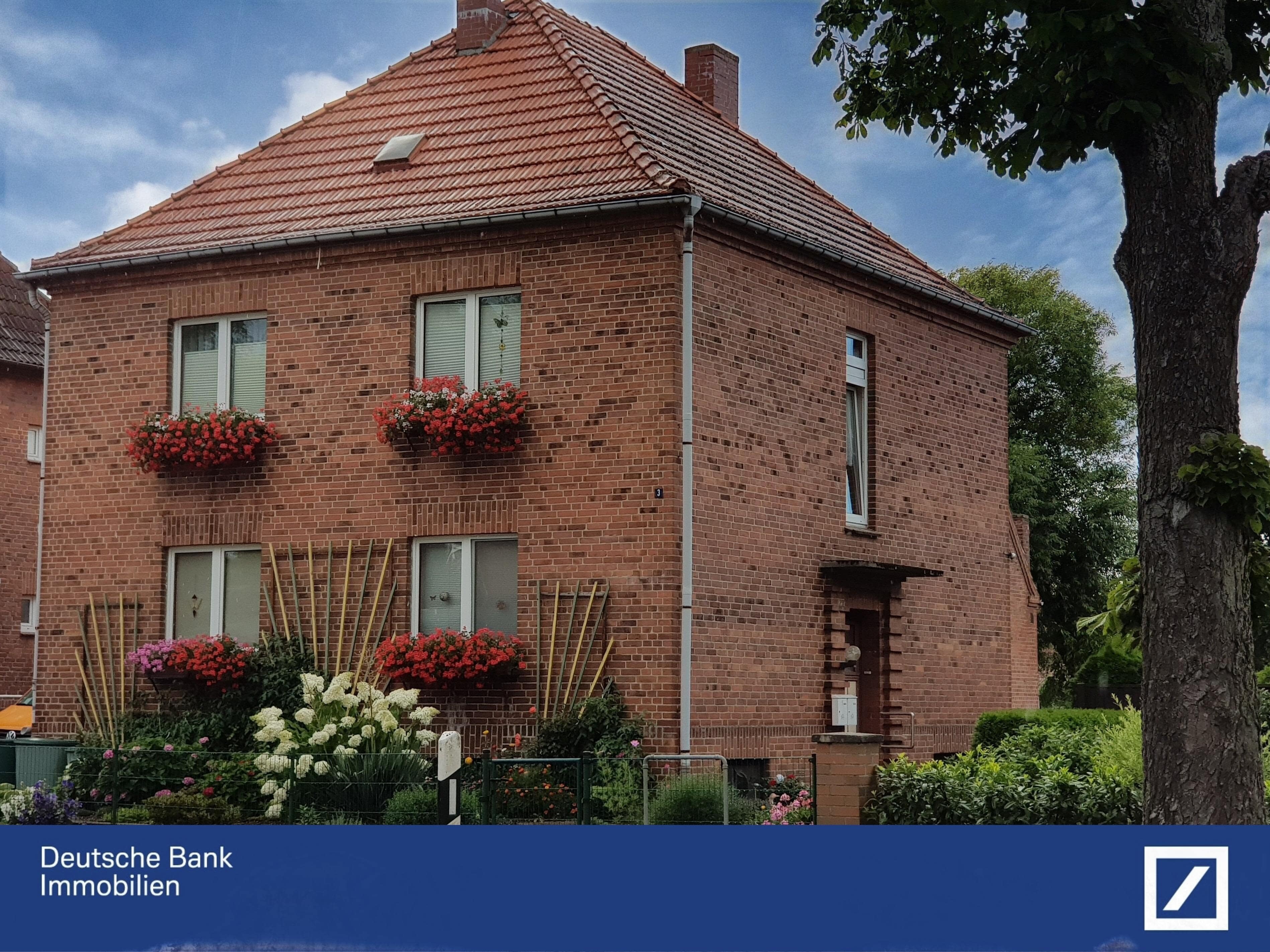 Mehrfamilienhaus zum Kauf 179.000 € 6 Zimmer 140 m²<br/>Wohnfläche 1.515 m²<br/>Grundstück Grabow Grabow 19300