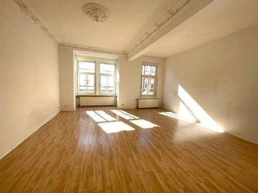 Wohnung zur Miete 651 € 3 Zimmer 93 m² Geschoss 1/3 frei ab sofort Arndtstraße 52 Stadtfeld Ost Stadtfeld Ost 39108