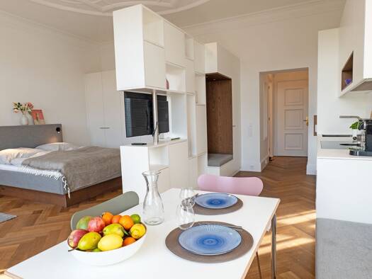 Wohnung zur Miete 2.100 € 1 Zimmer 46 m² 4. Geschoss frei ab sofort Altstadt-Lehel München 80538