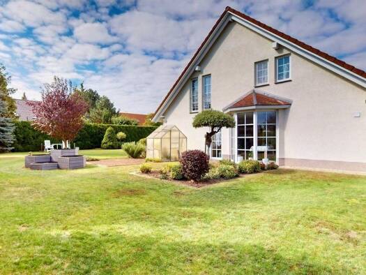 Einfamilienhaus zum Kauf 364.000 € 5 Zimmer 151 m² 923 m² Grundstück Oppin Landsberg 06188