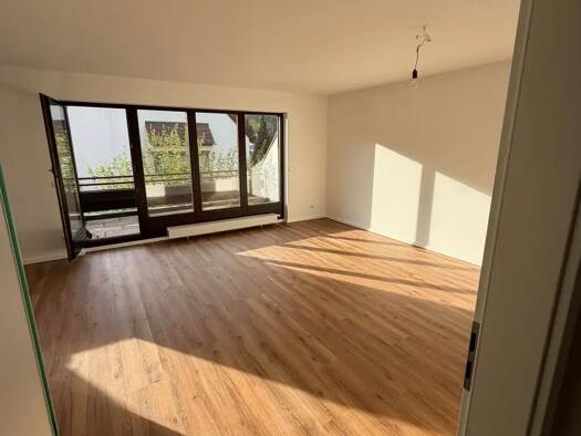 Wohnung zur Miete 1.300 € 3 Zimmer 90 m² Geschoss 1/2 frei ab sofort Florian-Geyer-Straße 42 c Zirndorf Zirndorf 90513