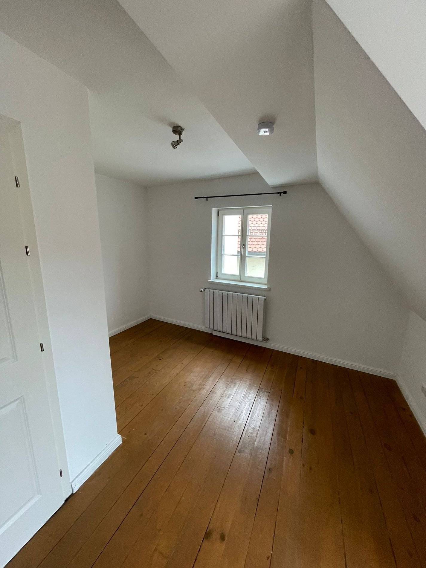 Wohnung zur Miete 689 € 2 Zimmer 68,7 m²<br/>Wohnfläche 3.<br/>Geschoss 01.04.2025<br/>Verfügbarkeit Marktstr. 18 Blaubeuren Blaubeuren 89143