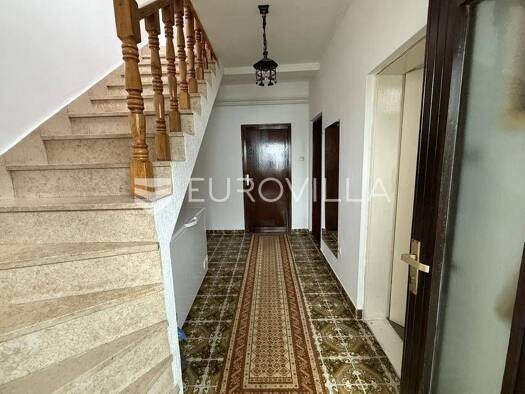 Haus zum Kauf 180.000 € 4 Zimmer 200 m² Tenja Tenja