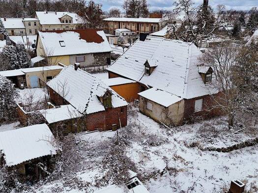 Einfamilienhaus zum Kauf 9.500 € 4 Zimmer 125 m² 2.048 m² Grundstück August-Bebel-Straße 17 Göbel Möckern 39279