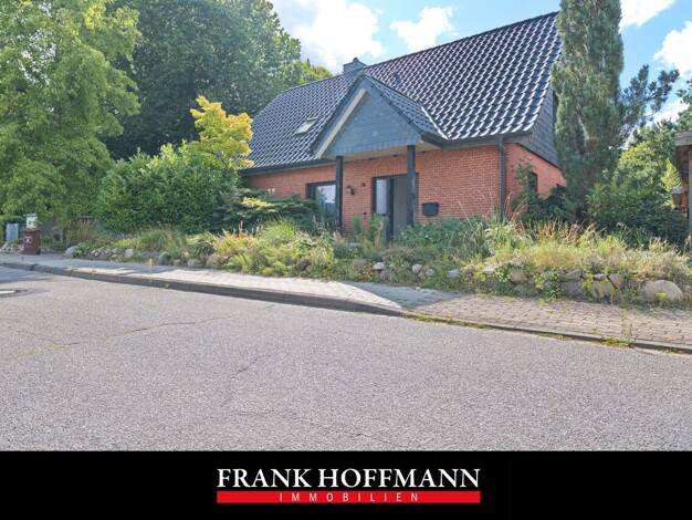 Einfamilienhaus zum Kauf 415.000 € 5 Zimmer 148,4 m² 825 m² Grundstück Alveslohe 25486