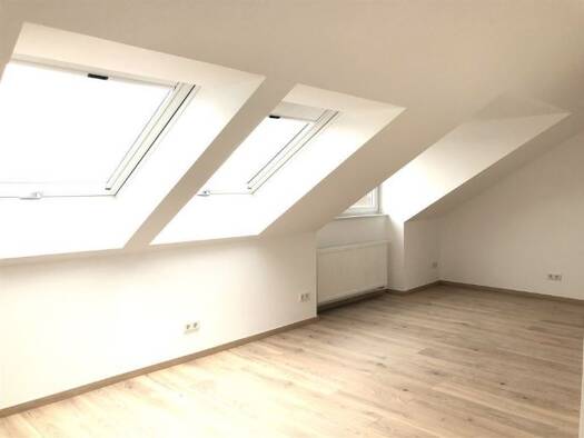 Wohnung zur Miete 530 € 1,5 Zimmer 32 m² Geschoss 2/3 frei ab 01.11.2026 Veitshöchheim Veitshöchheim 97209