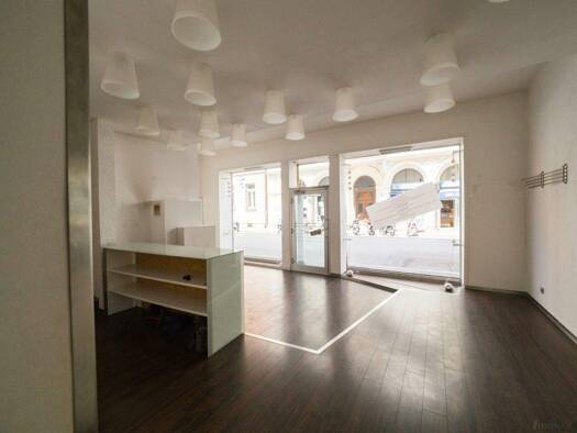 Ladenfläche zur Miete 1.439 € Sankt Leonhard Graz 8010