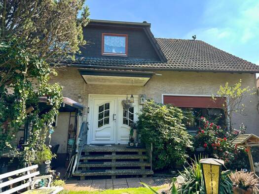 Mehrfamilienhaus zum Kauf 335.000 € 11 Zimmer 268 m² 1.000 m² Grundstück Hämelschenburg Emmerthal 31860