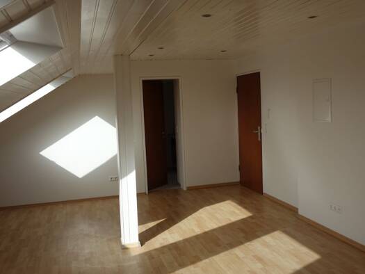 Wohnung zur Miete 410 € 2 Zimmer 45 m² Geschoss 4/4 frei ab sofort Mannheim 68199